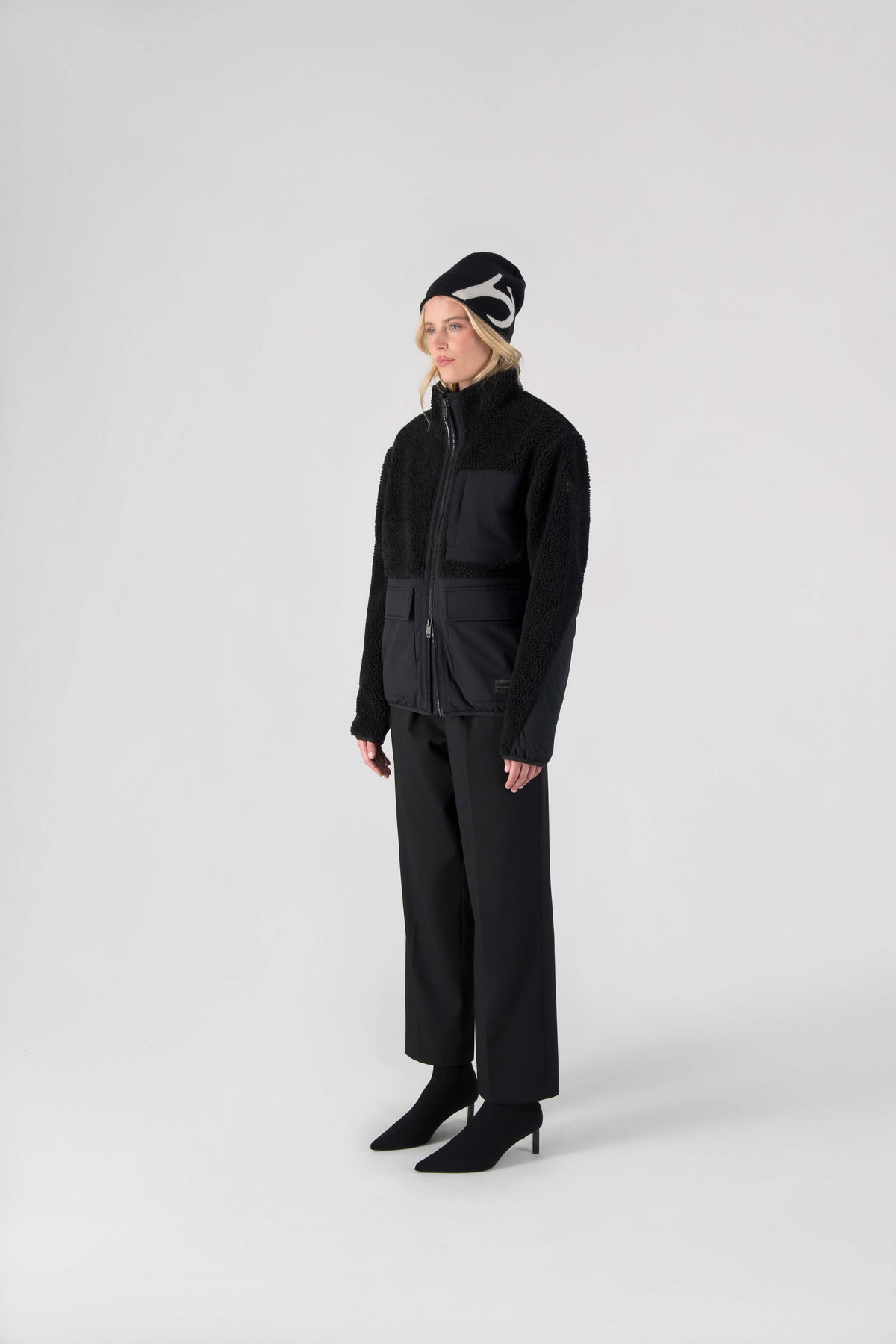 Kepler Men's Berber Zip Front Sweater in hip length, premium berber and stretch ripstop fabrication, Primaloft Gold Insulation Active+, two-way centre-front zipper, zipper pocket at left chest, magnetic closure flap pockets at waist with additional side-entry pockets, in Heat Map