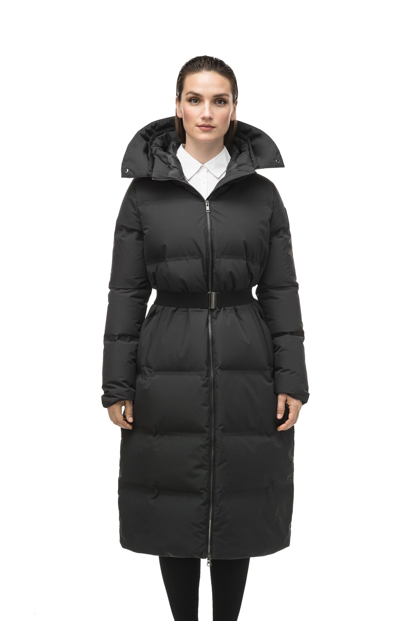 Women's ankle length puffer jacket with a minimalist modern design,ÃƒÆ’Ã†â€™Ãƒâ€ Ã¢â‚¬â„¢ÃƒÆ’Ã¢â‚¬Â ÃƒÂ¢Ã¢â€šÂ¬Ã¢â€žÂ¢ÃƒÆ’Ã†â€™Ãƒâ€šÃ‚Â¢ÃƒÆ’Ã‚Â¢ÃƒÂ¢Ã¢â€šÂ¬Ã…Â¡Ãƒâ€šÃ‚Â¬ÃƒÆ’Ã¢â‚¬Â¦Ãƒâ€šÃ‚Â¡ÃƒÆ’Ã†â€™Ãƒâ€ Ã¢â‚¬â„¢ÃƒÆ’Ã‚Â¢ÃƒÂ¢Ã¢â‚¬Å¡Ã‚Â¬Ãƒâ€¦Ã‚Â¡ÃƒÆ’Ã†â€™ÃƒÂ¢Ã¢â€šÂ¬Ã…Â¡ÃƒÆ’Ã¢â‚¬Å¡Ãƒâ€šÃ‚Â featuring an exposed zipper, and seamless puffer channels in Black